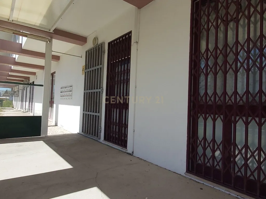 🥪🏙️ Snack-Bar com Localização de Ouro e Fácil Acesso no Centro de Évora - Image 16