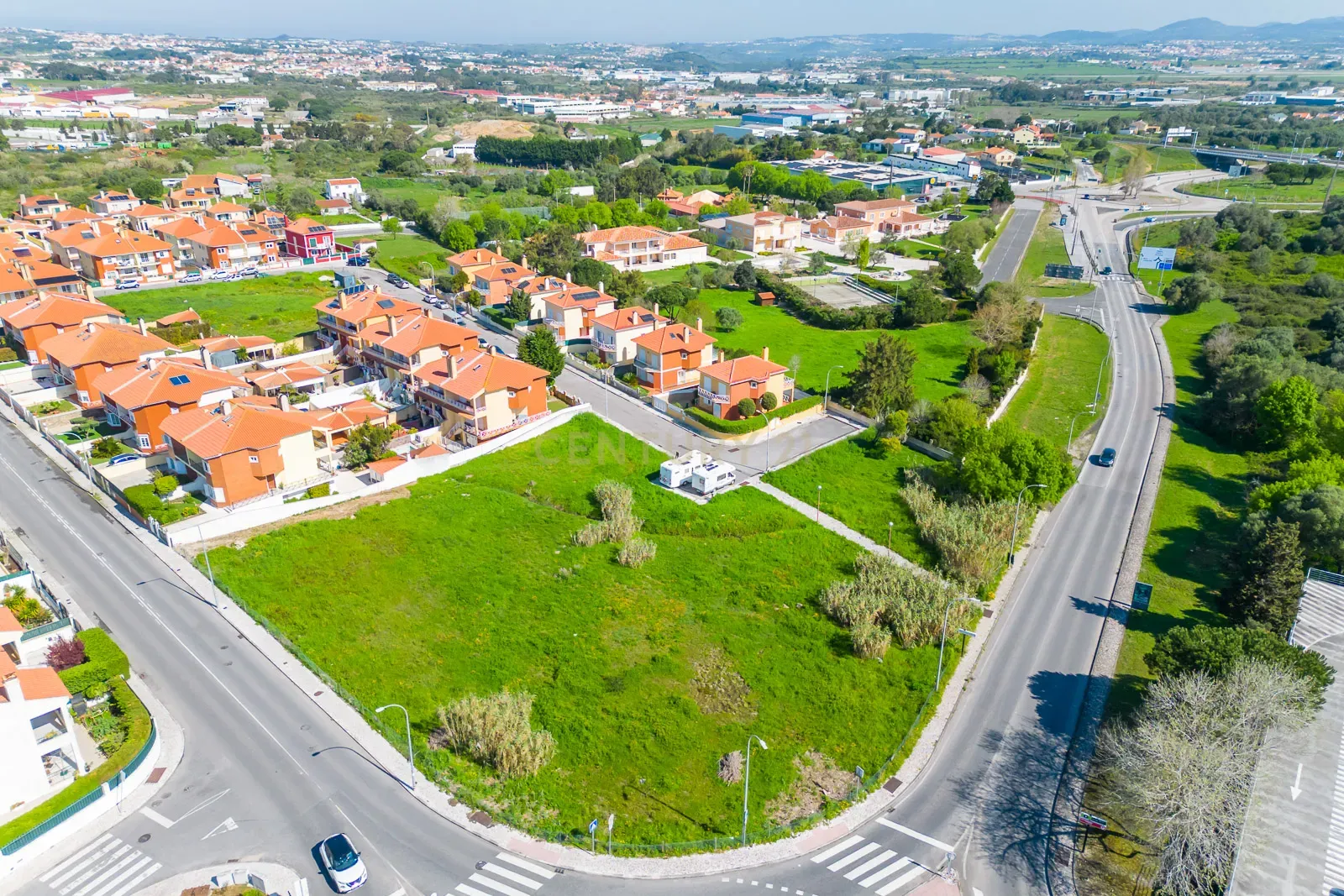 Sintra - Lourel, lote p/construção c/397m2 para moradia isolada c/área construção 140m2, possibilidade cave