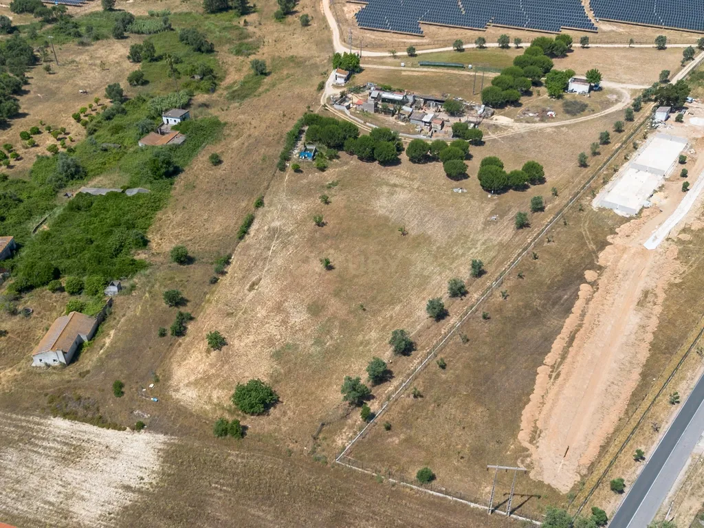 Terreno rústico agrícola, em Pessolhos, Setúbal - Image 1
