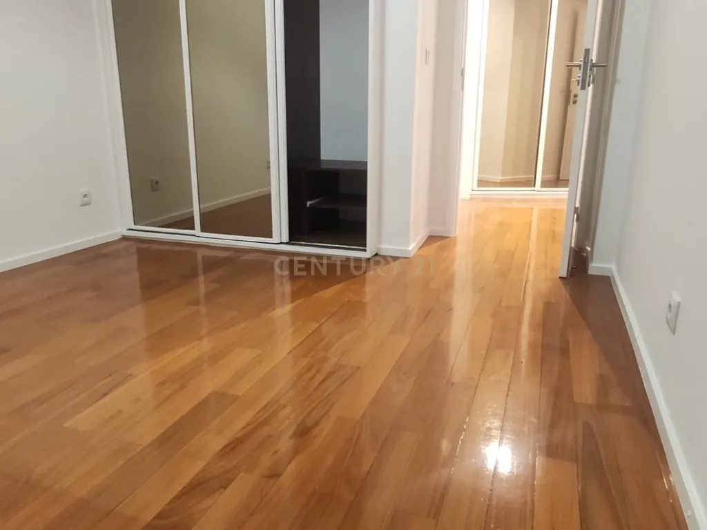 ARRENDA - APARTAMENTO T1 + 1, OEIRAS, JARDIM DOS ARCOS - Image 11