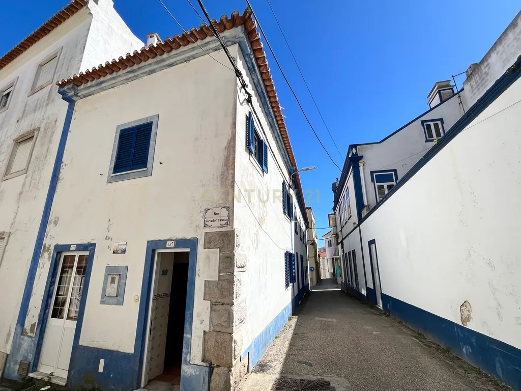 Moradia com 2 quartos em Peniche, perto da praia. - Image 1