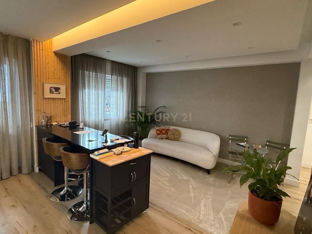 Apartamento Moderno T3 em Oeiras com Luz Natural e Conforto - Image 17