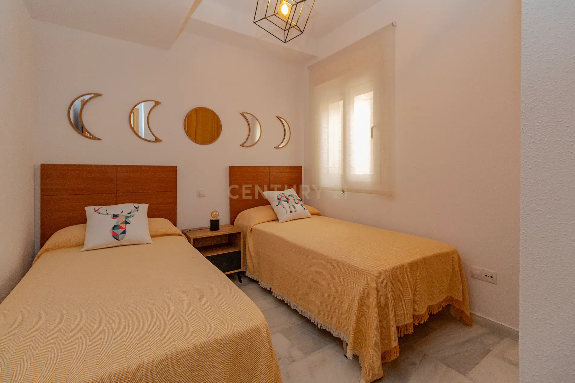 - Image 21