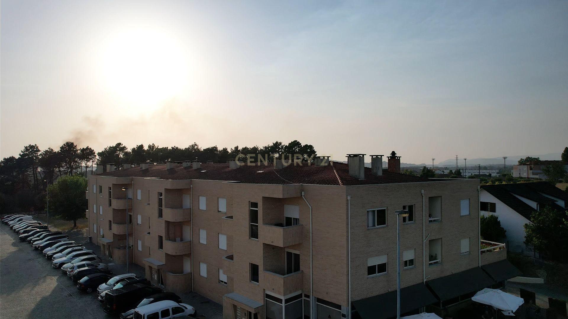 T3 em Forjães com 110 m², Garagem Fechada e Vista Desafogada