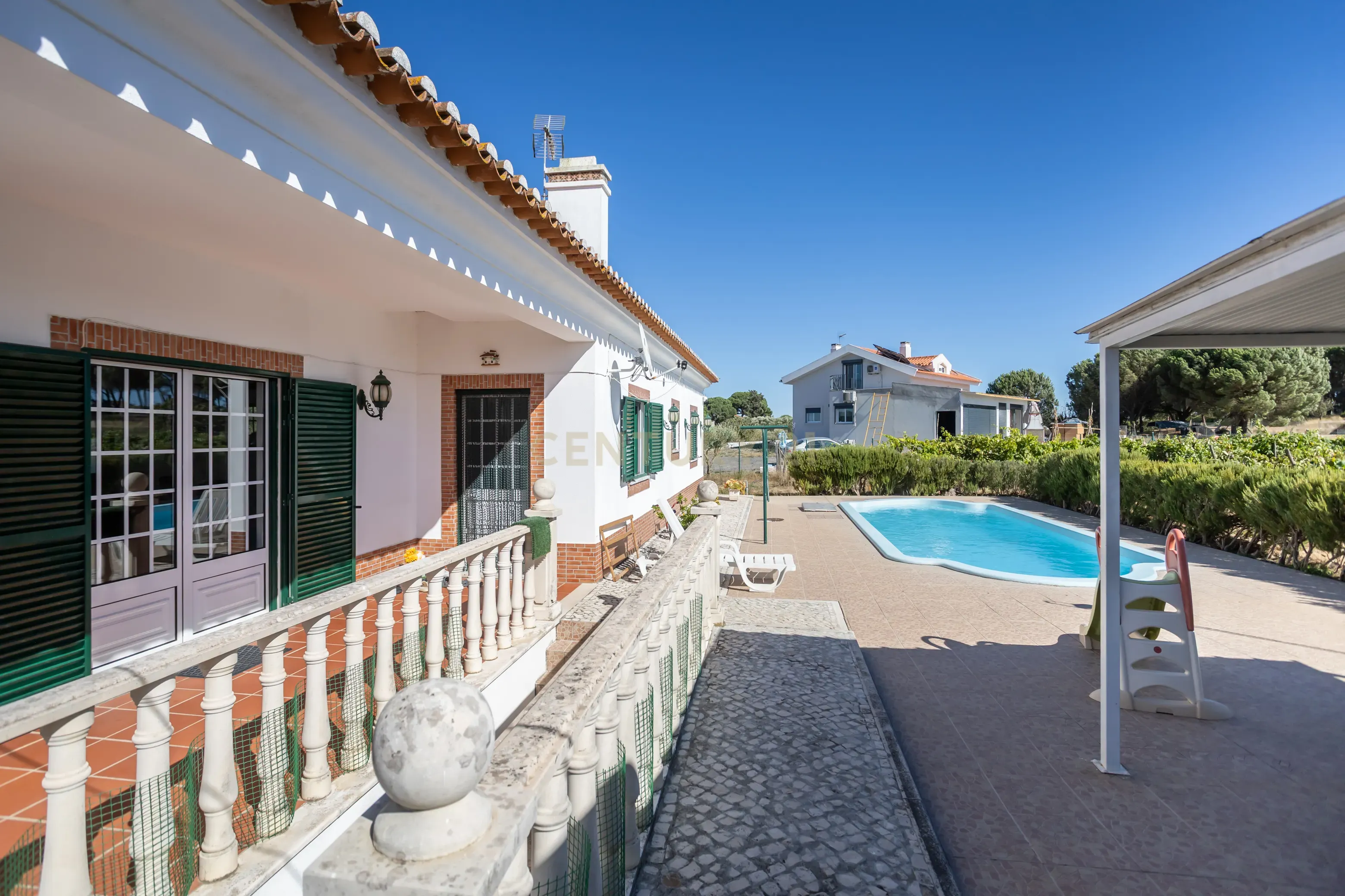 Fotografia 9 de Moradia Térrea T3 com Piscina, Garagem e Amplo Terreno em Aveiras de Cima - Azambuja -Lisboa - 0651-06246