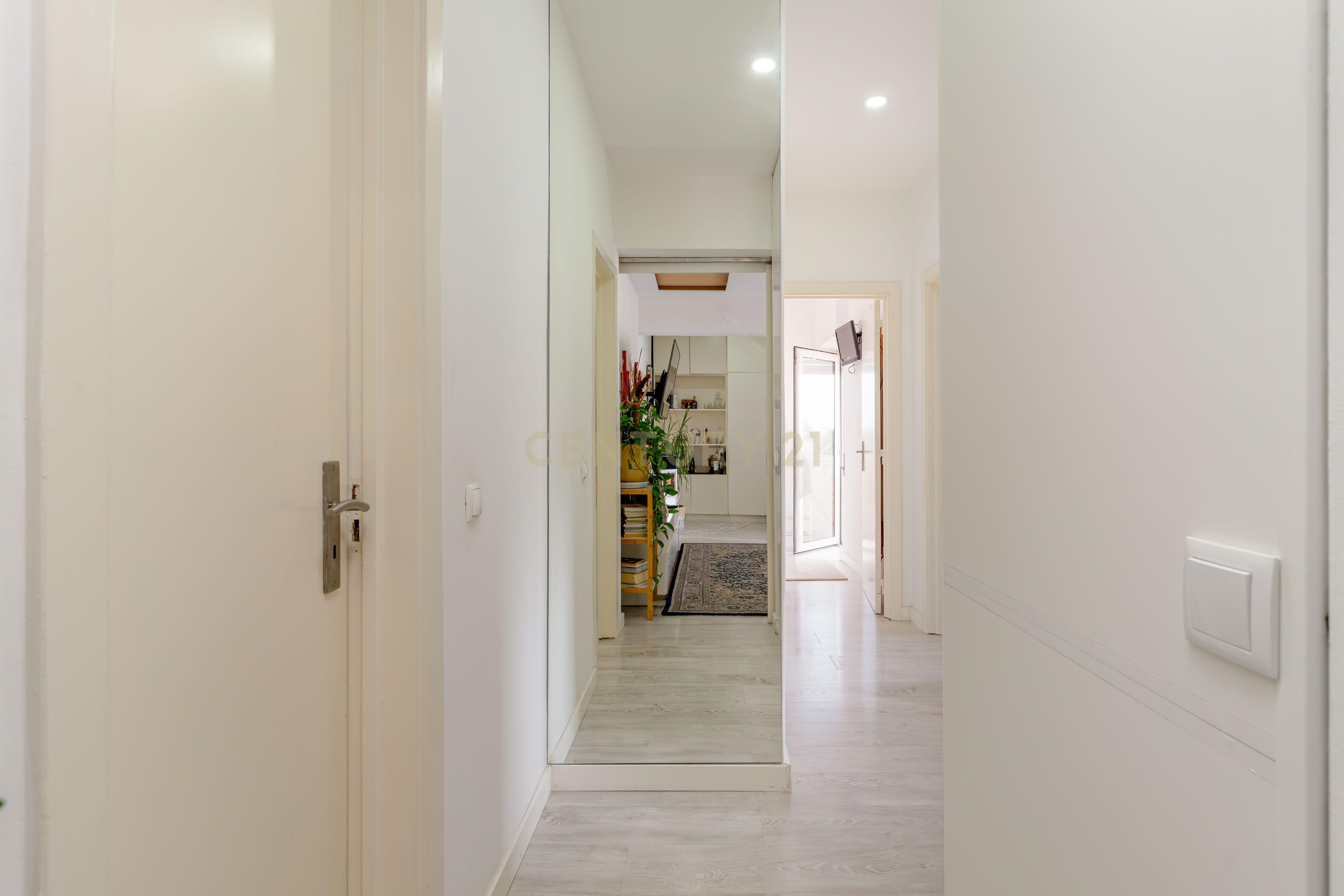 Fotografia 9 de Apartamento T3 Renovado nas Paivas, Amora, Seixal