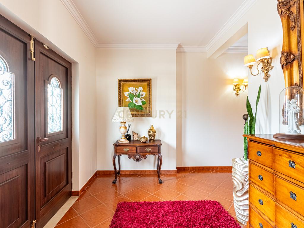 MORADIA T4 - SANTARÉM - Conforto, Elegância e Funcionalidade - Image 19