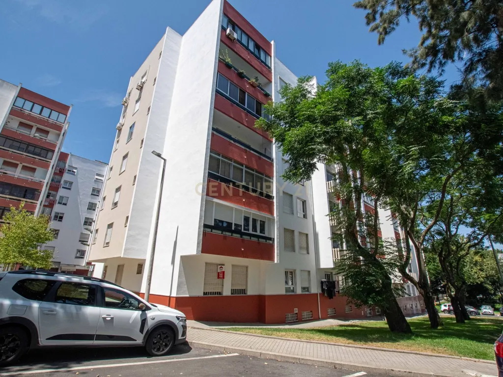T2 em Alfragide | 102 m² | Arrecadação - Image 23