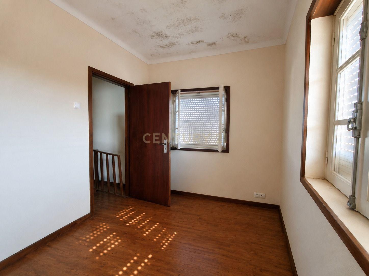 Fotografia 10 de Moradia T3 inserida num lote de terreno de 969,9 m² | São Mamede do Coronado, Trofa 🏡🌿