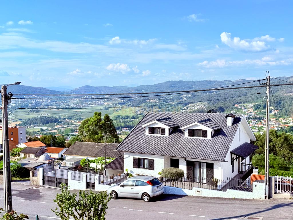 Moradia T6 Mesão Frio, Guimarães - Image 63