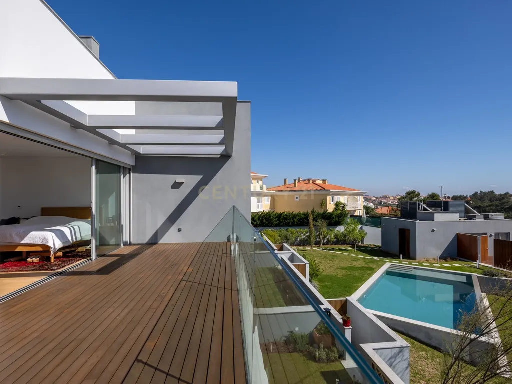 Moradia Nova com 5 quartos + 2 dentro de um condomínio localizado a apenas 5 minutos do Kings College Cascais - Image 17