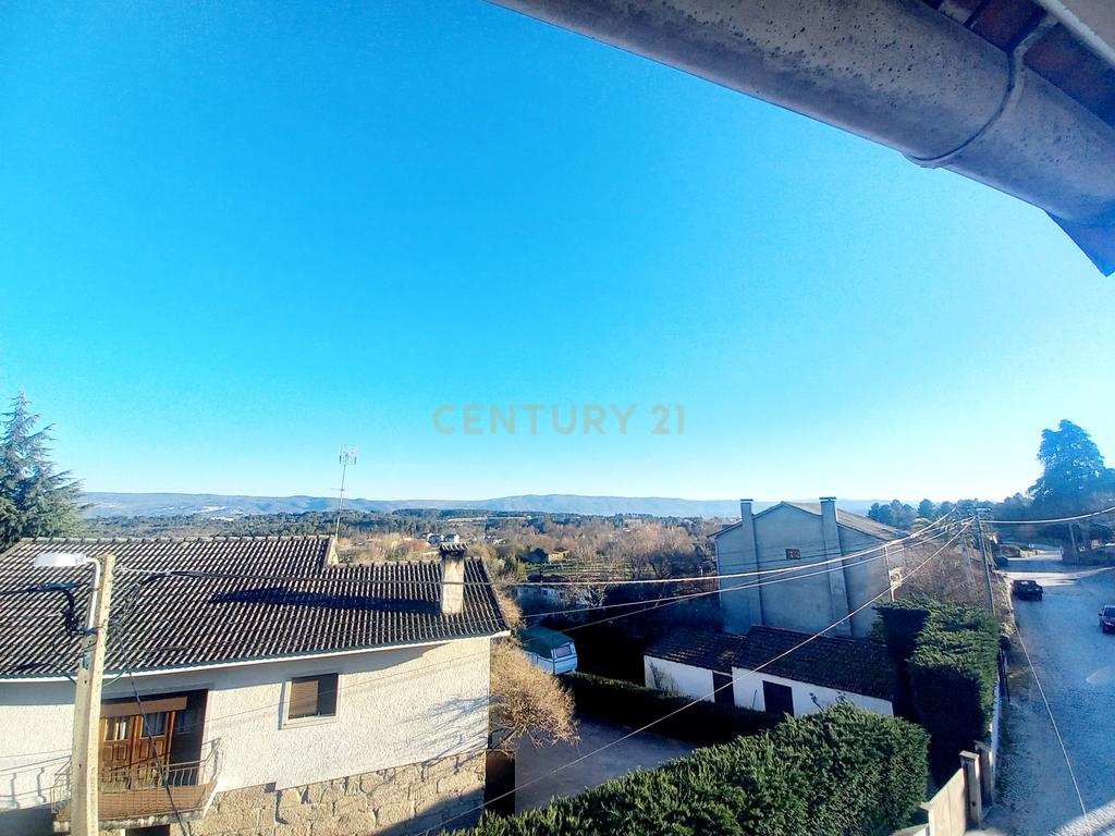  Moradia T4 com Vista Panorâmica em Chaves - Image 17