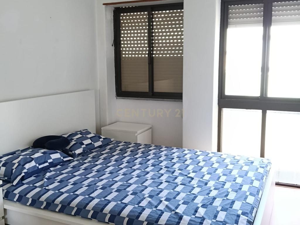 Apartamento na Rua Sebastião da Gama, Barreiro - Image 10
