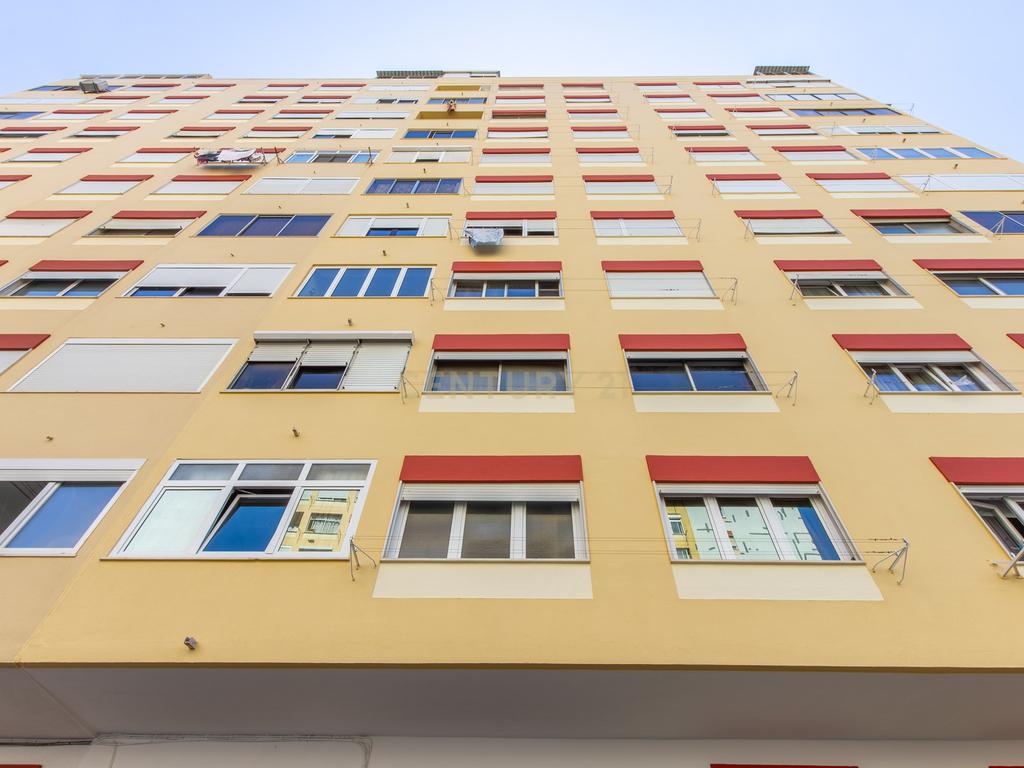Apartamento T4 - Venda Nova - Image 24