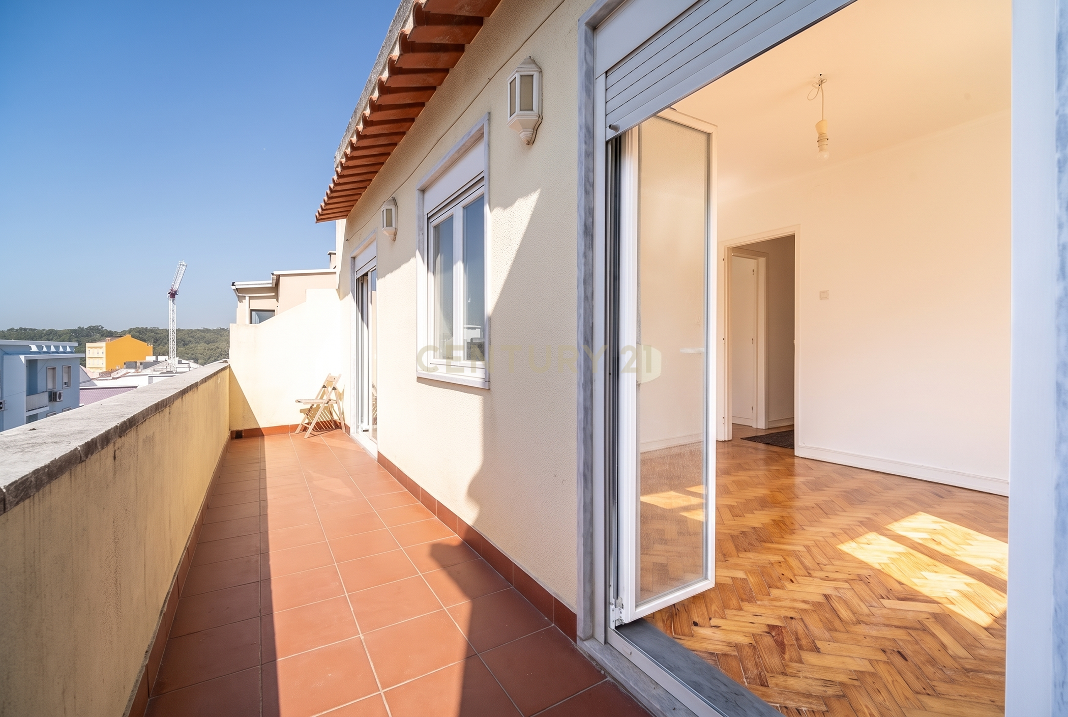 Fotografia 8 de T3 Duplex com Terraço  — Campo de Ourique