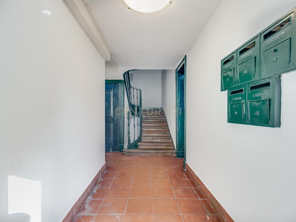 Apartamento no Coração do Príncipe Real – Lisboa - Image 2