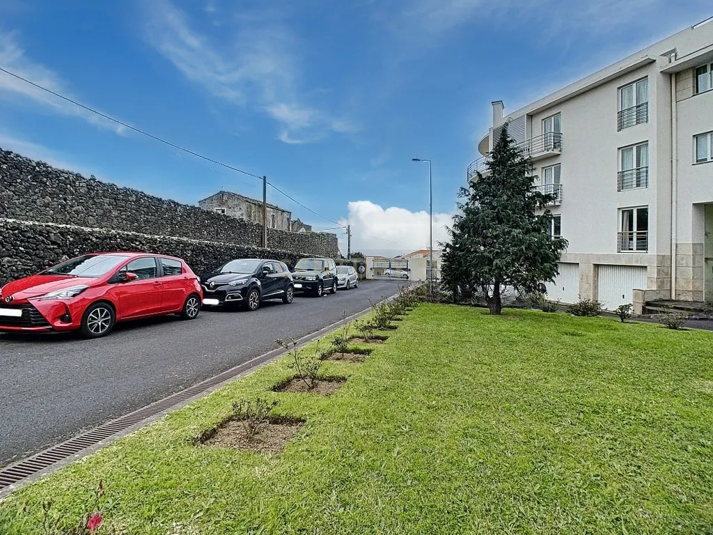 🏡 Apartamento T3 com Suíte e Ar Condicionado – Condomínio Privado Paim - Image 21