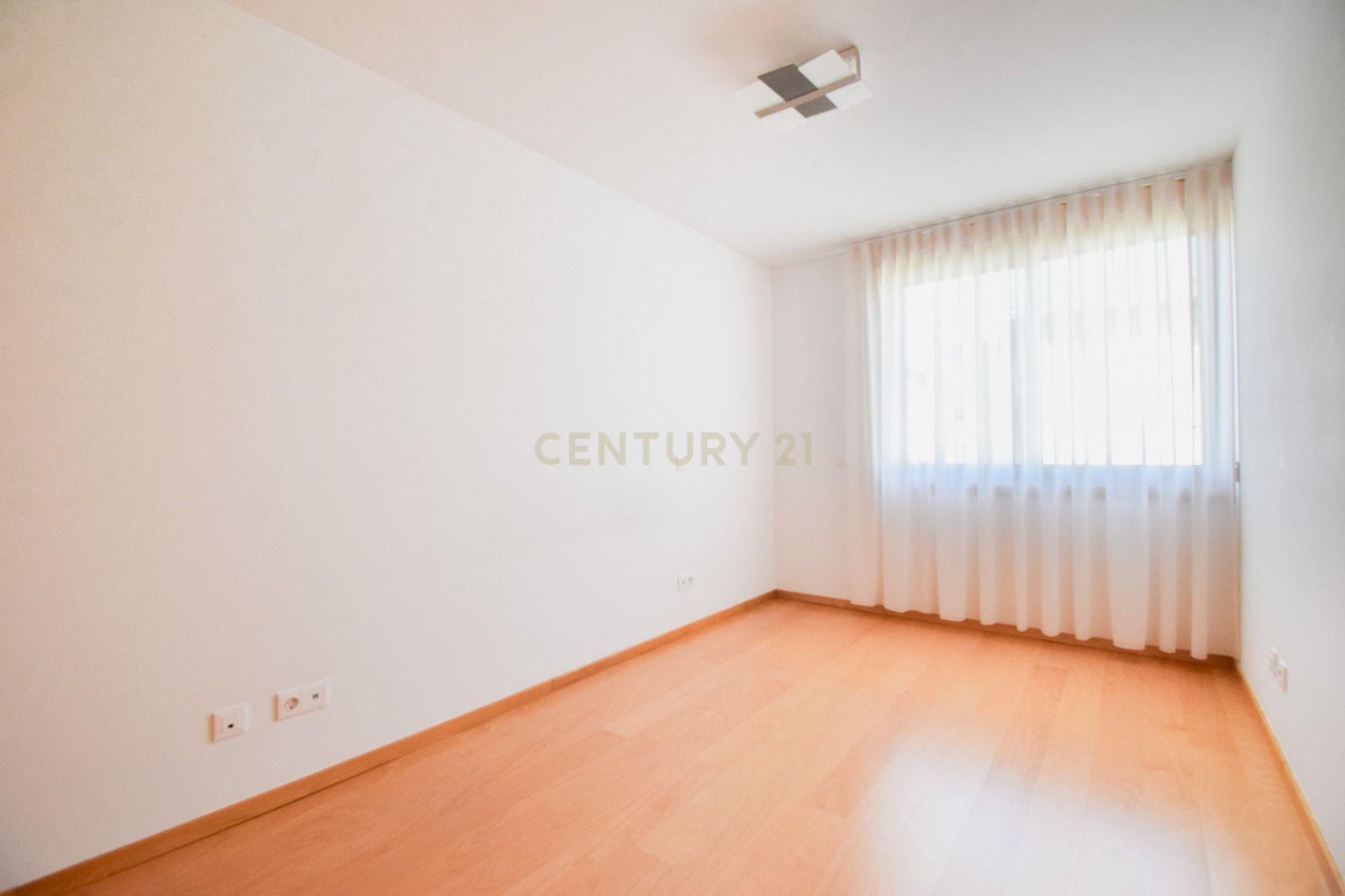 Apartamento T2 Quinta da Portela ( Mondego Residence)em Coimbra com Varanda e Serviços Exclusivos - Image 13