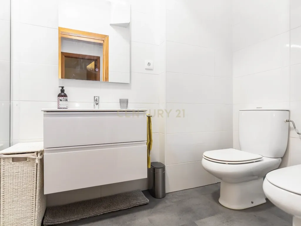 Apartamento T3 com elevador em Palmela - Image 29