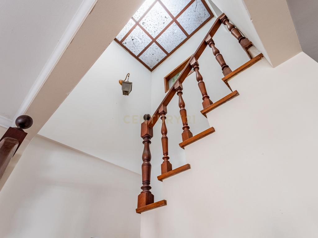 Espaçosa Moradia T3 em Azambuja, Lisboa - Image 17