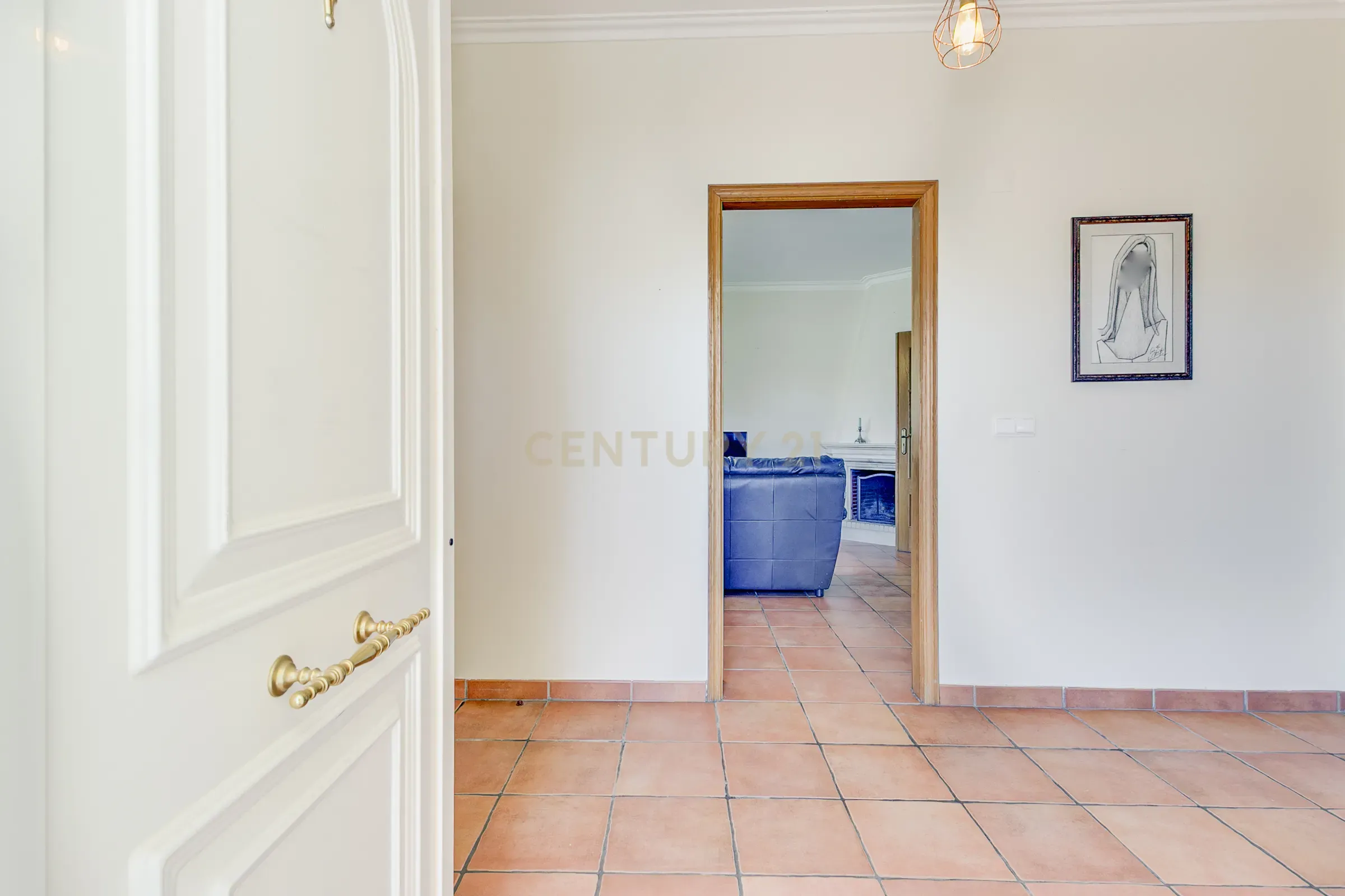 Moradia Rural T4 com Piscina e Jardim — Entre Setúbal e Lisboa - Image 3