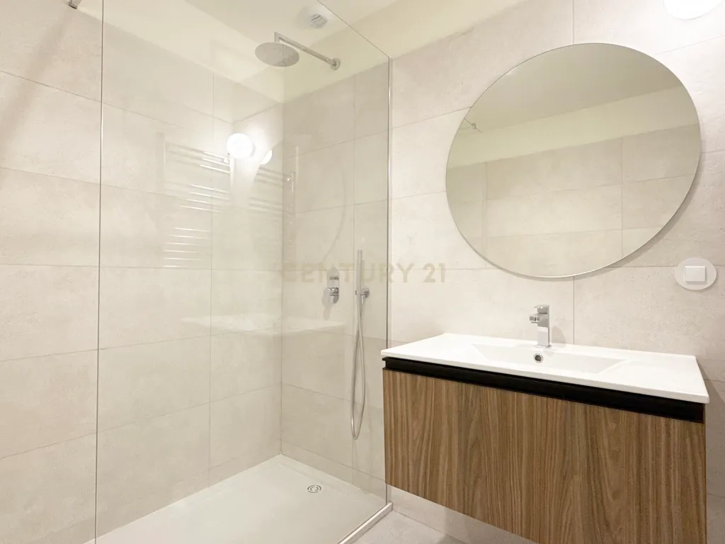 Apartamento T3 | Vista Mar - Condomínio Premium Le Parc – Canidelo - Image 14