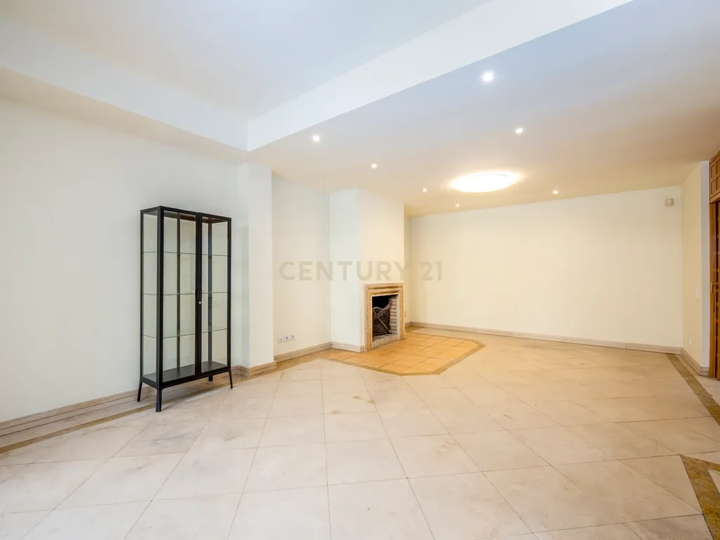 Moradia T4+1 em Condomínio Privado – Parque das Nações, Lisboa - Image 23