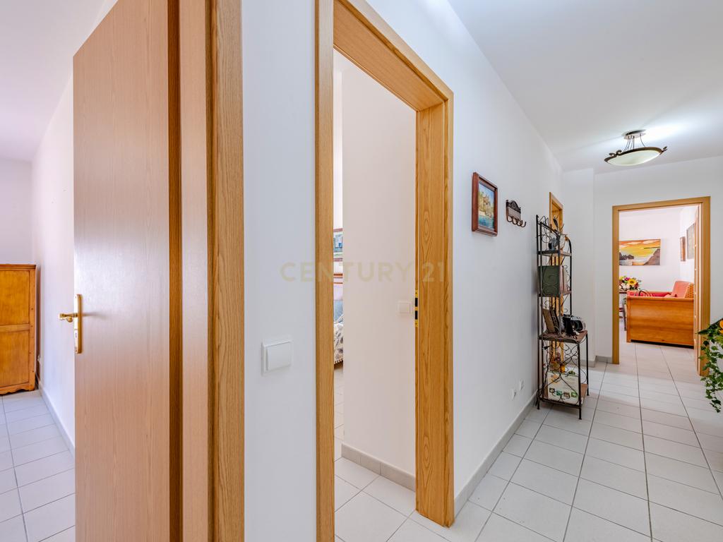 Apartamento T2 - Oportunidade Única a 5 Min da Praia da Rocha! - Image 30
