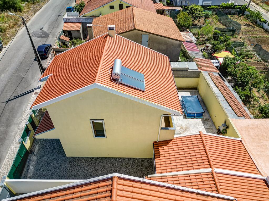 Moradia T4 Isolada Duplex com Box em Adroana, Alcabideche - Image 48