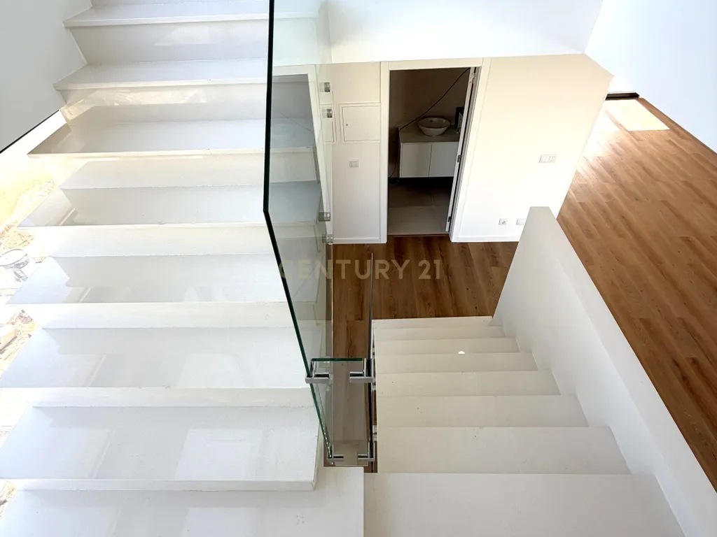 Moradia Nova T3 c/piscina - Foros de Amora - Image 3