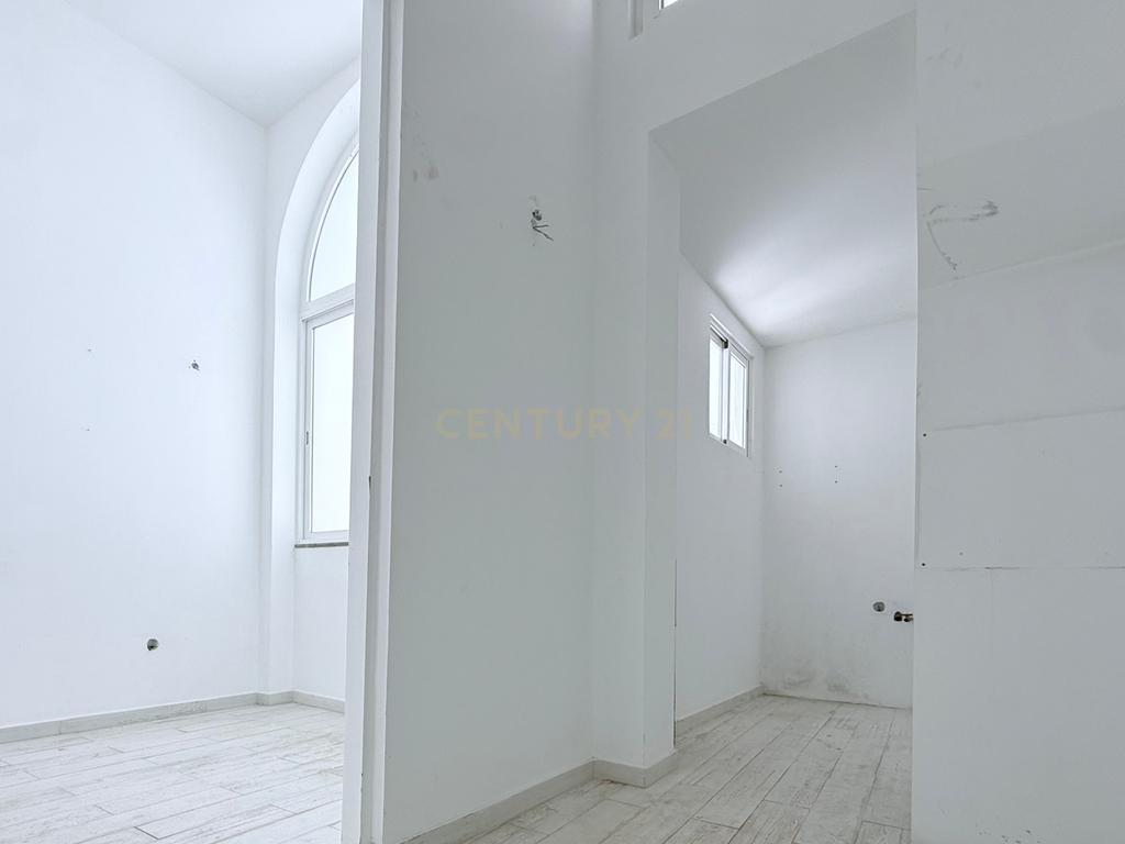 Apartamento T3 Duplex no coração da Baixa de Olhão - Image 15