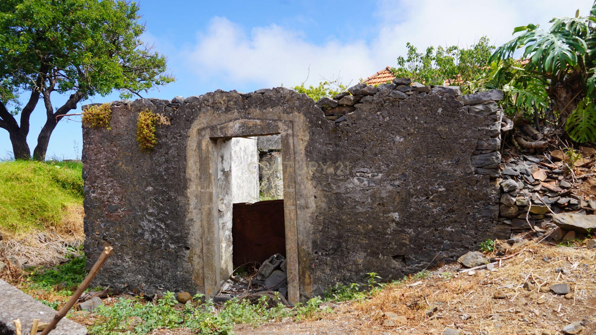 Fotografia 12 de Casa em Ruínas com Vista Montanha em Ponta do Pargo, Madeira + Garagem 40m²