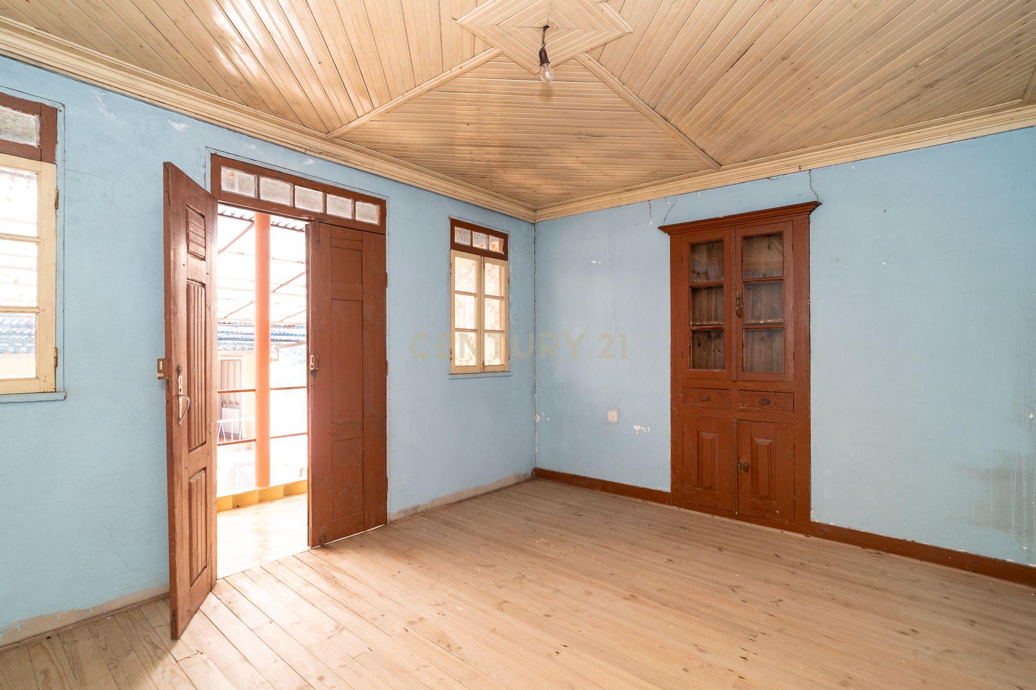 Fotografia 11 de Moradia Rustica T3 à venda em Ribeira de Aveledo – Penacova