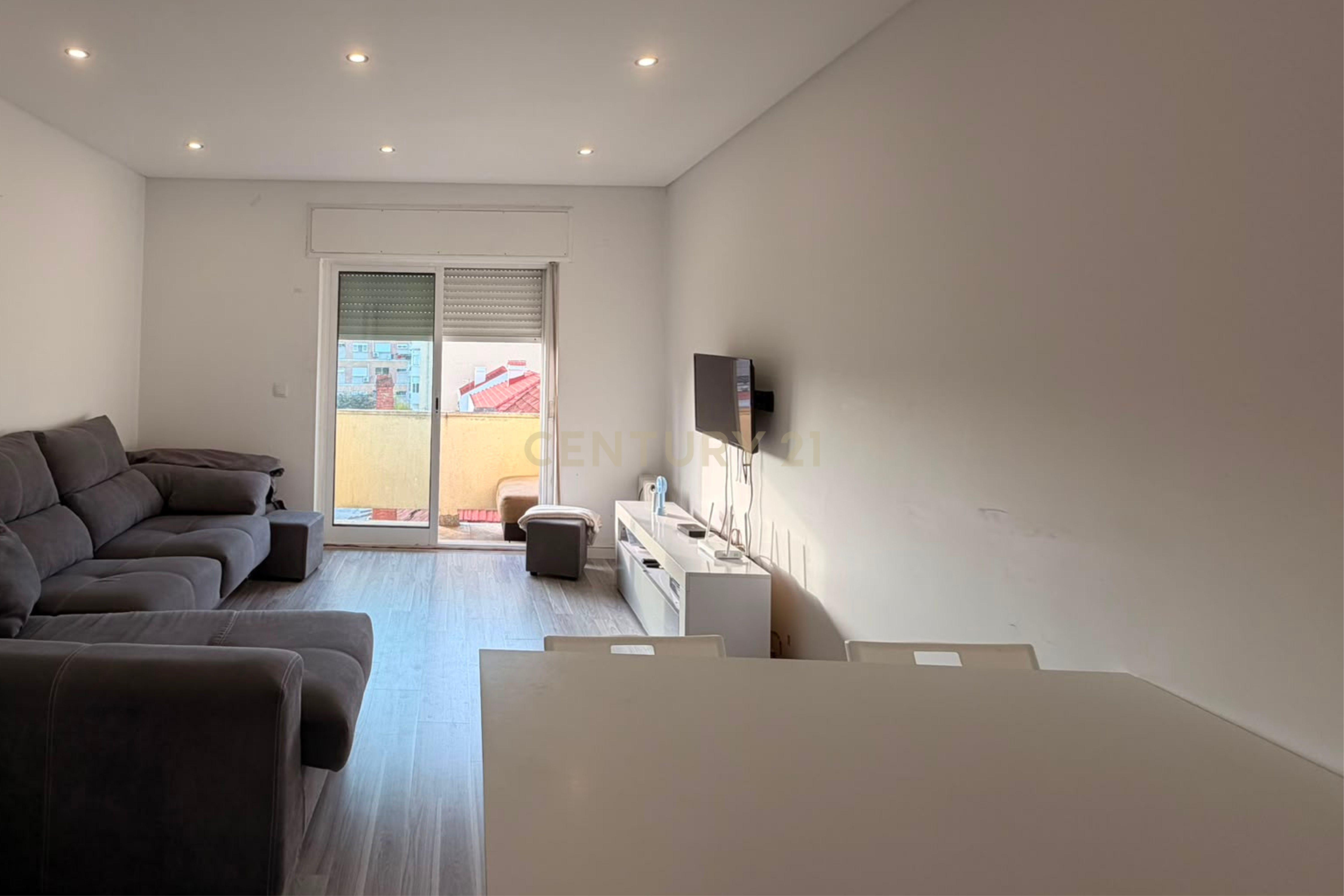 Fotografia 8 de Apartamento T2 no Barreiro, Lavradio, totalmente remodelado