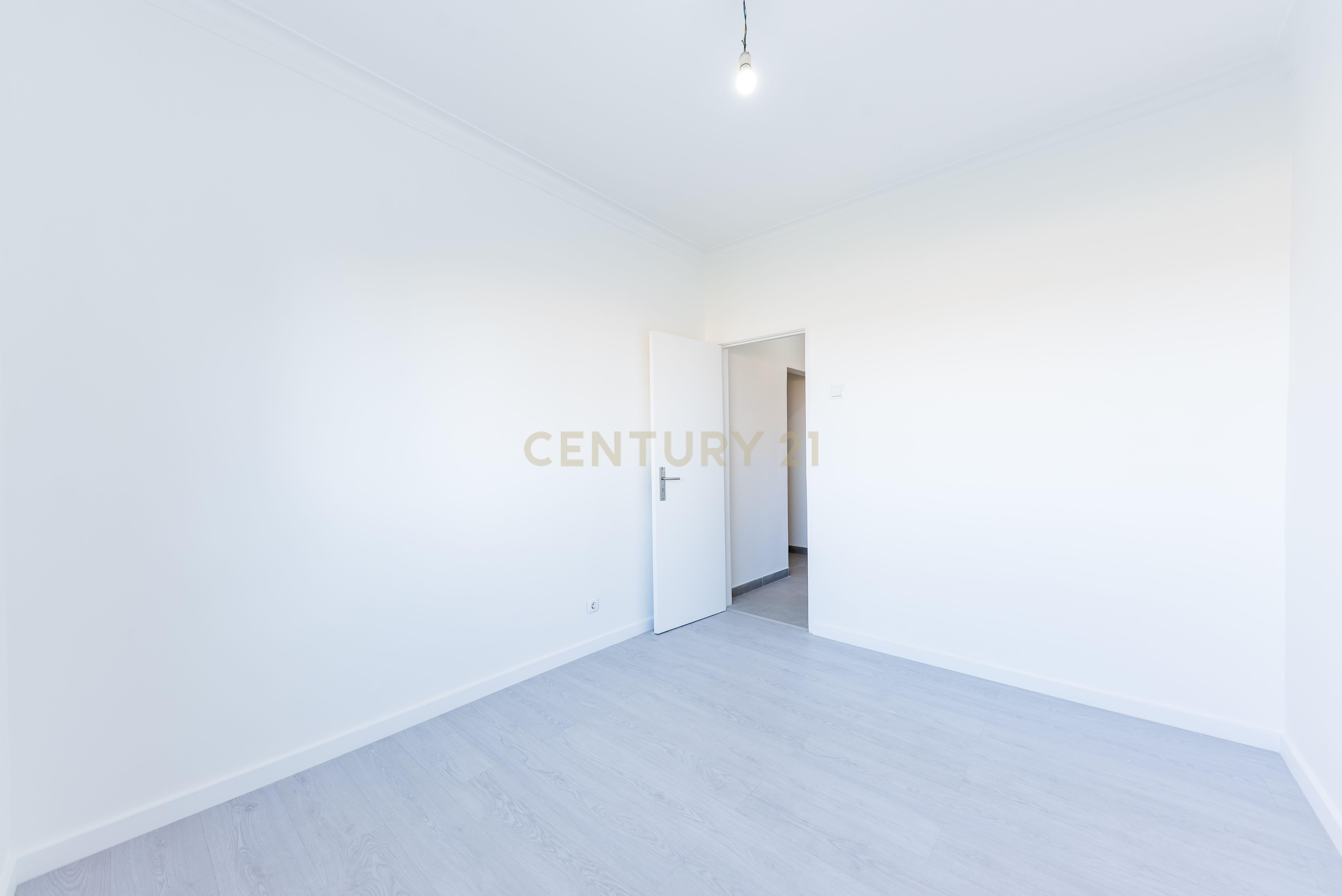 Fotografia 5 de T3 Renovado na Póvoa de Santa Iria