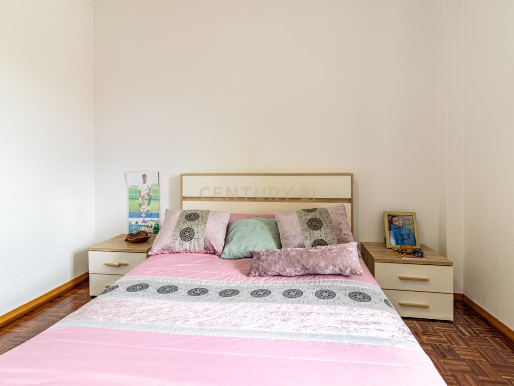 Apartamento T3 com Varanda na Quinta do Conde – 3º Andar - Image 20