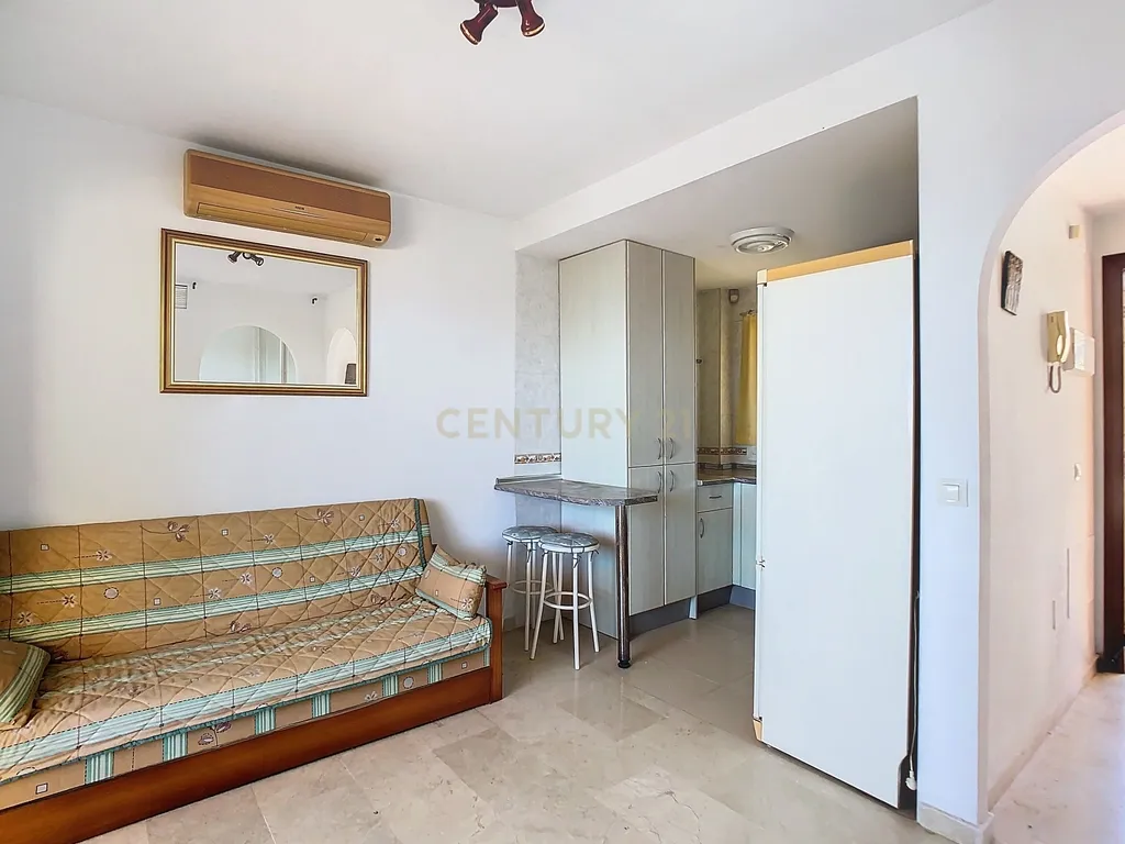 - Image 6