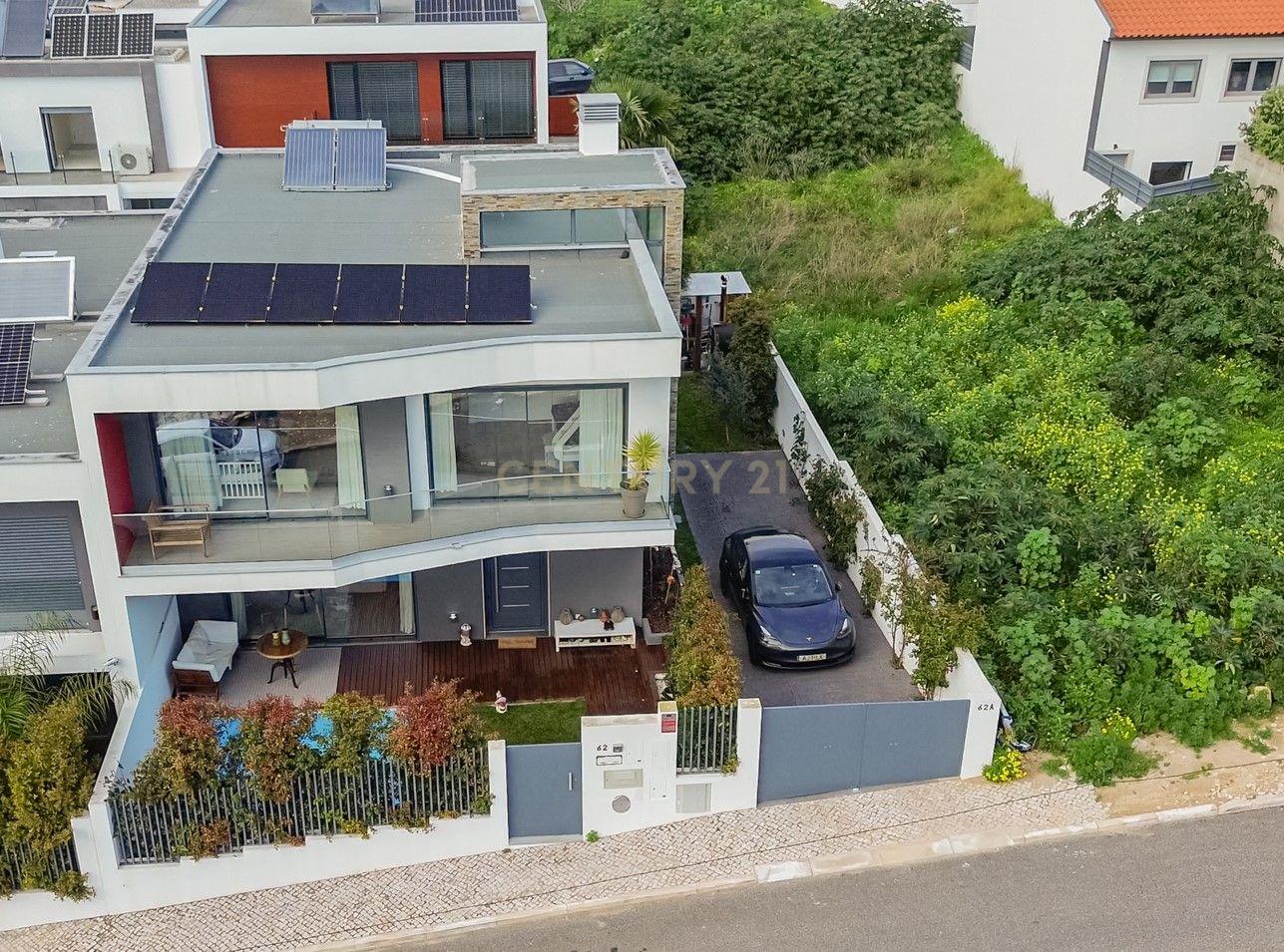 FANTASTICA MORADIA T4 EM CARCAVELOS ,PISCINA,JARDIM BOAS AREAS,LOCALIZAÇÃO PRIVILEGIADA,E OTIMA EXPOSIÇÃO SOLAR! - Image 51