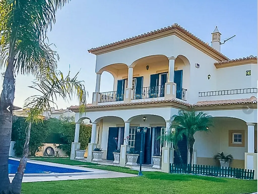 Vila de Albufeira - Image 1