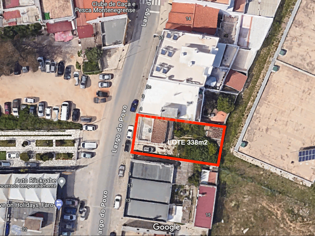 MORADIA T2 NO MONTENEGRO COM POSSIBILIDADE DE CONSTRUÇÃO DE PRÉDIO - Image 9