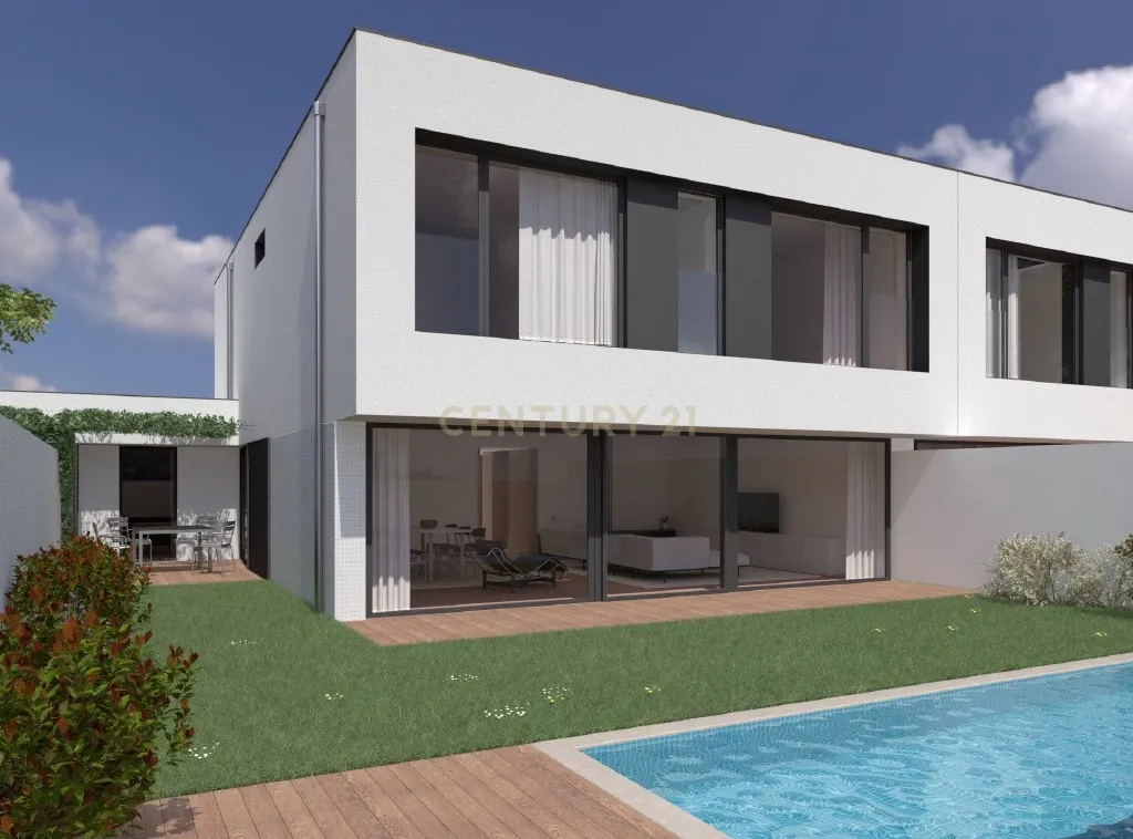 Terreno Urbano c/ projeto aprovado para 17 moradias, junto à Praia da Madalena - Image 3