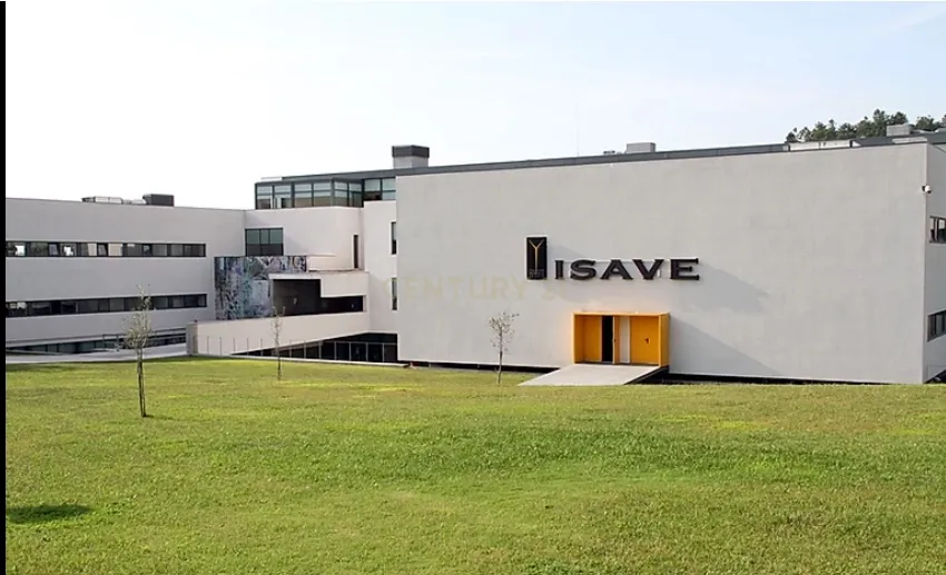 Quinta, Antigo Edifício do ISAVE (universidade) na Póvoa de Lanhoso - Image 24