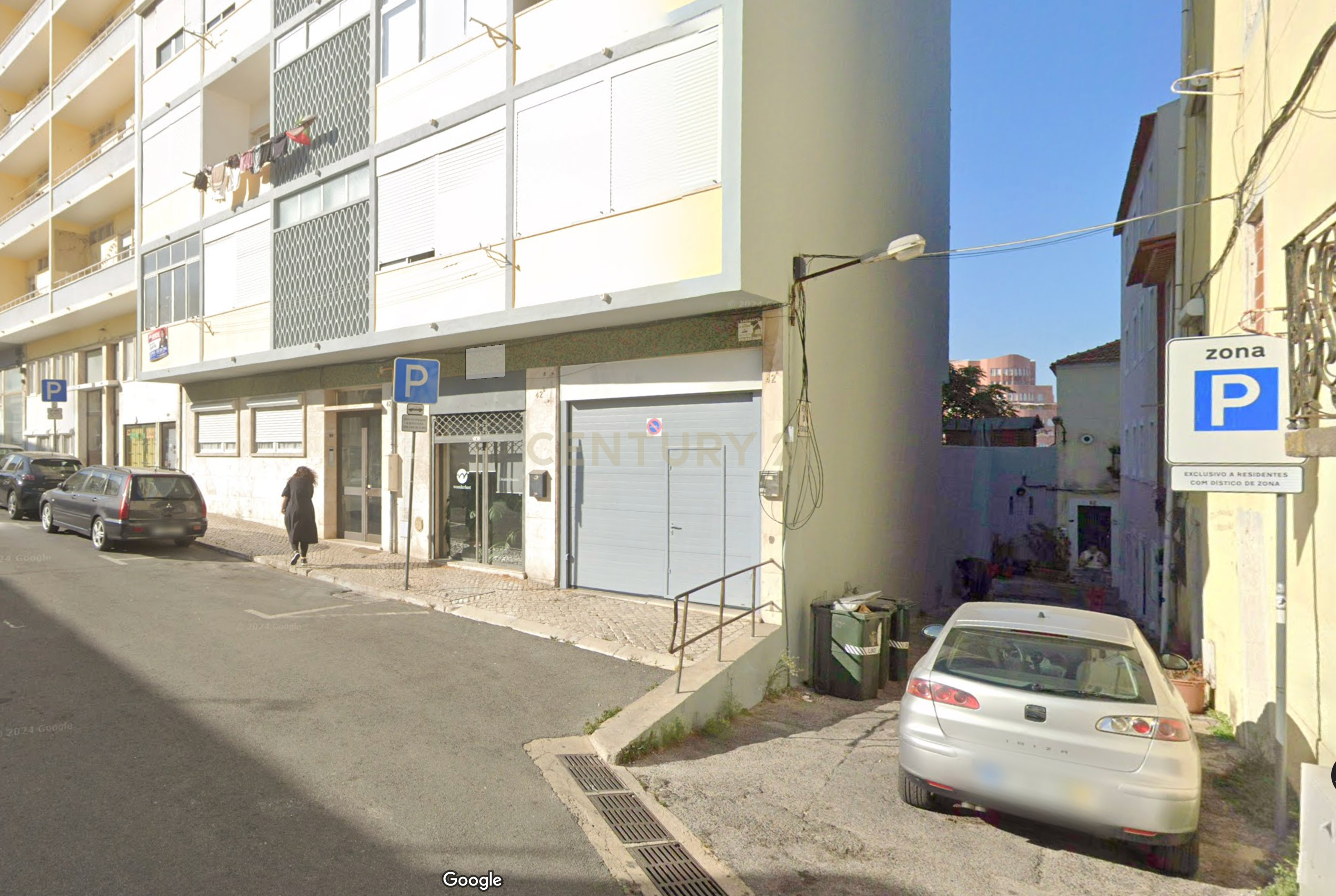 Apartamento T2 na Freguesia de São Vicente, totalmente remodelado. - Image 8