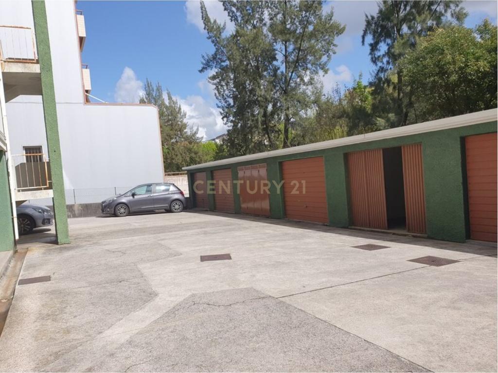 Apartamento T4 com Garagem Box à Venda em Guimarães – Rua São Gonçalo, Creixomil - Image 18