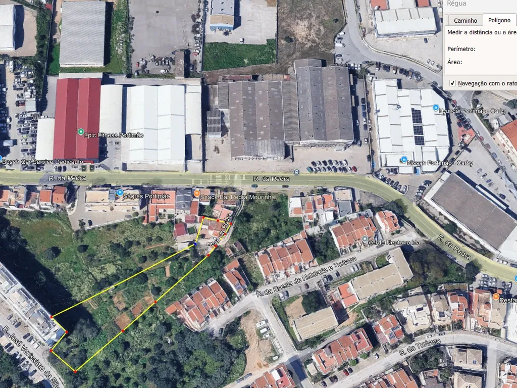 Moradia com 3400m de terreno em Portimão. - Image 1