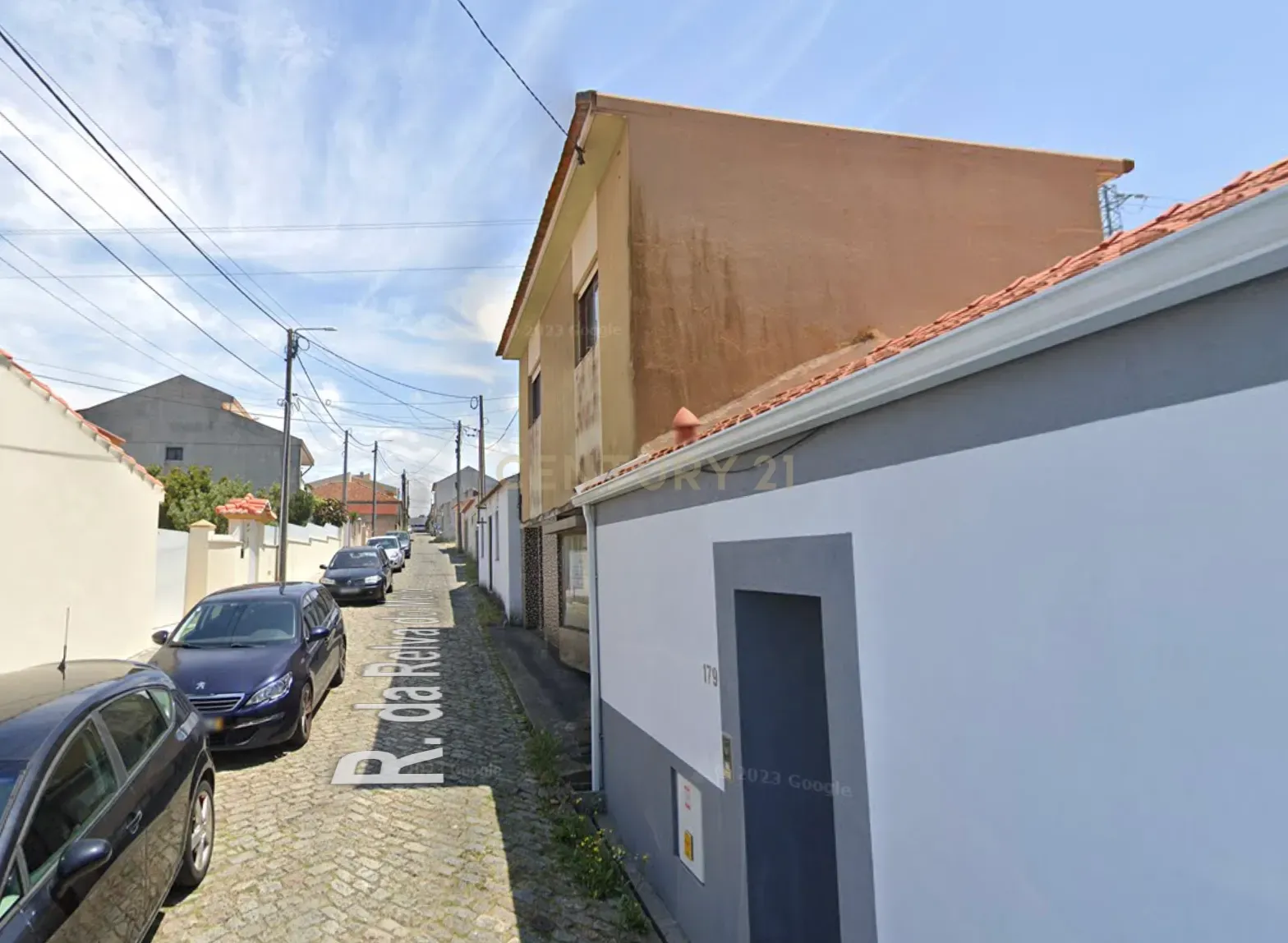 Casa para Recuperar em Ovar - 3 Quartos e 2 Casas de Banho - Image 16
