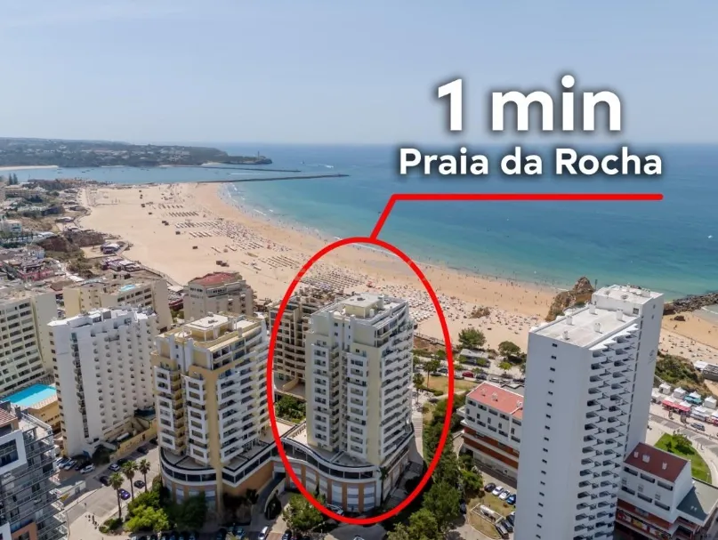 Apartamento T2 com Garagem e Vista Mar - Praia da Rocha 1º Linha - Image 2