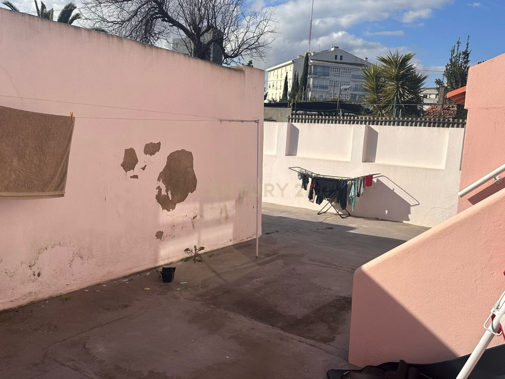 Prédio em Marvila com terreno de 589 metros! - Image 16