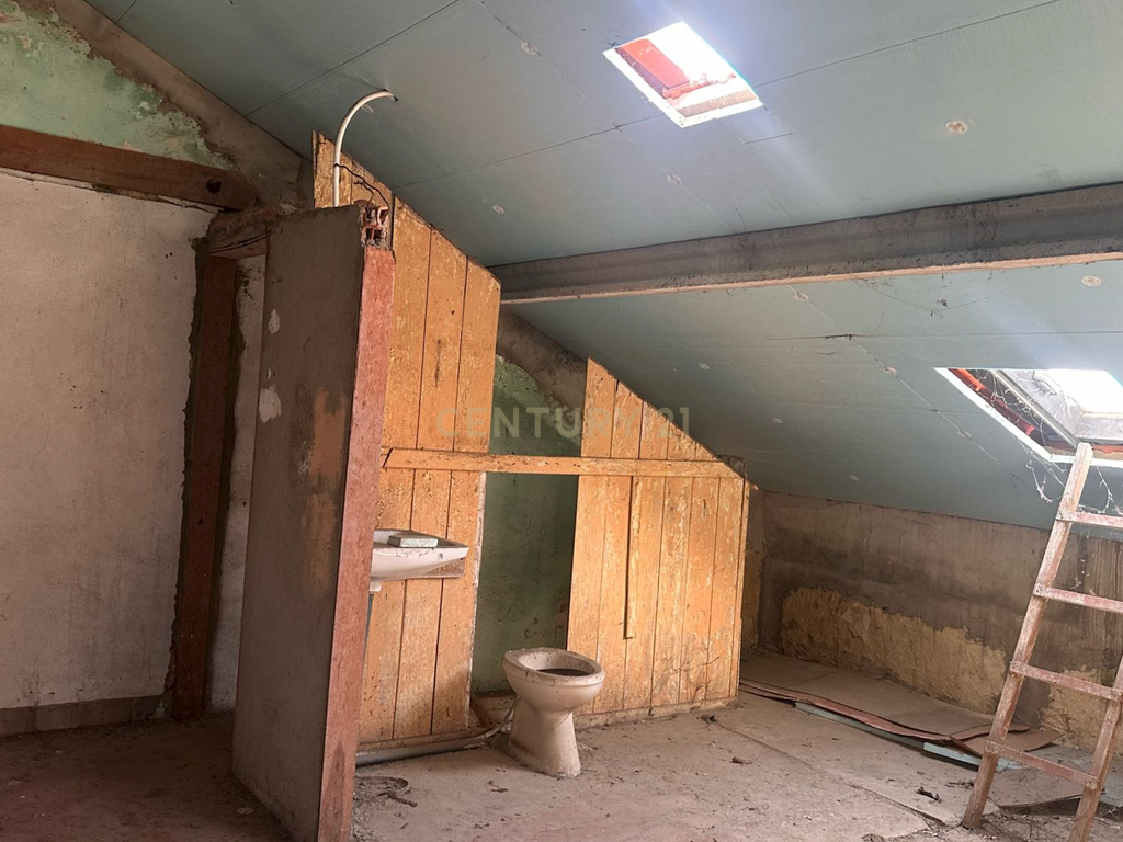 Prédio em Marvila com terreno de 589 metros! - Image 38