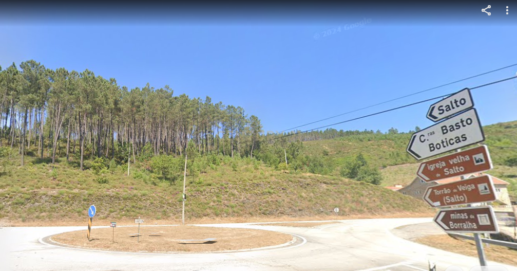 Casa em pedra para reabilitar perto da albufeira da barragem da Venda Nova. - Image 4
